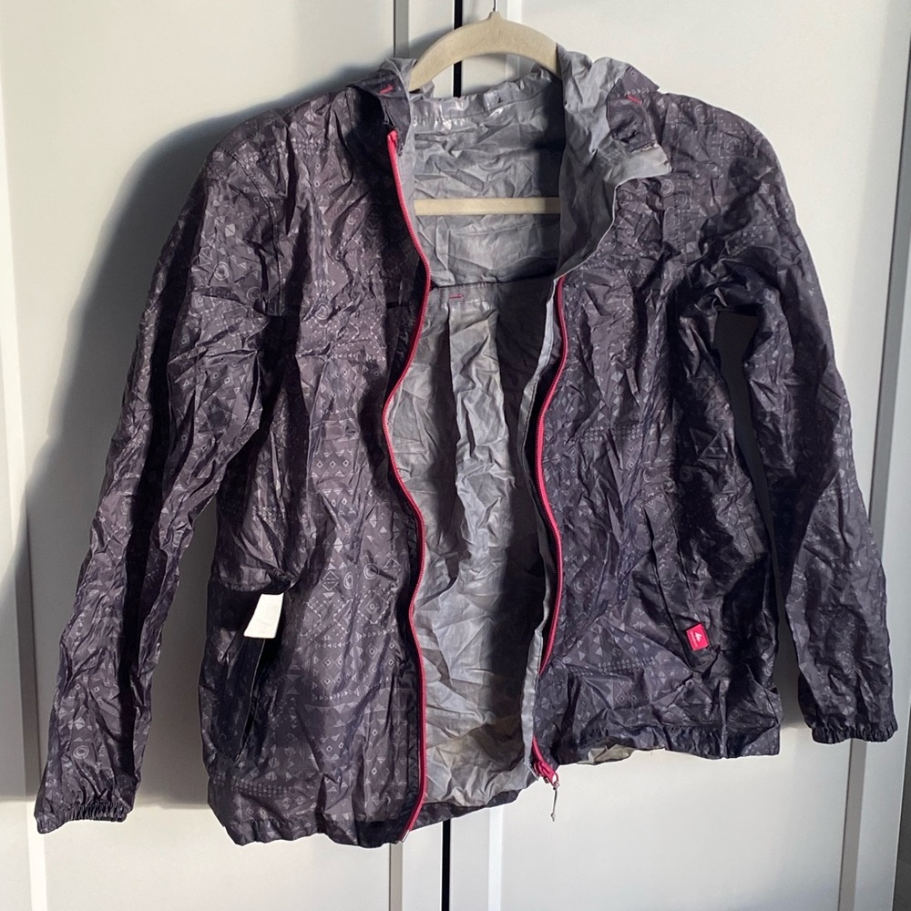 Quechua Kids Raincoat - Black with Pink Accents